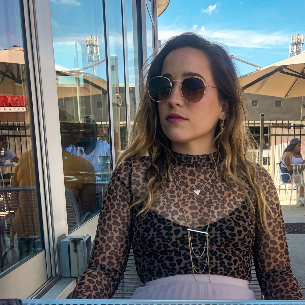 Meet your Posher, Clarissa